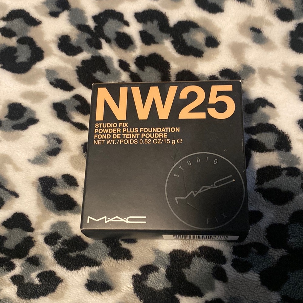 MAC Powder Foundation